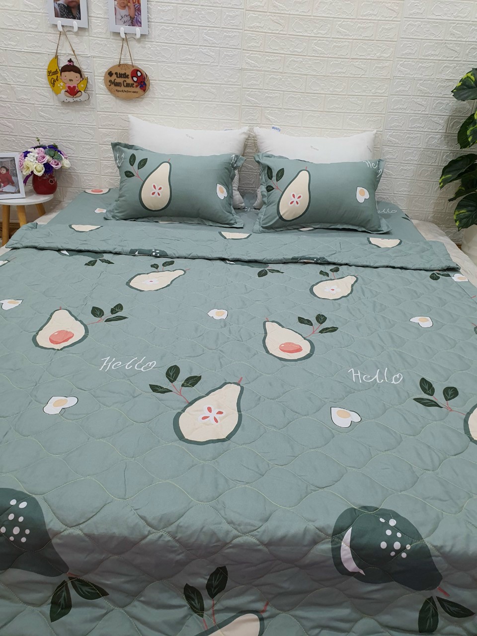 Chăn hè siêu nhẹ, chăn trần bông 3 lớp poly cotton thấm hút mạnh mẫu Cung Hoàng Đạo sang trọng, nhã nhặn - Loại bông sạch, đẹp
