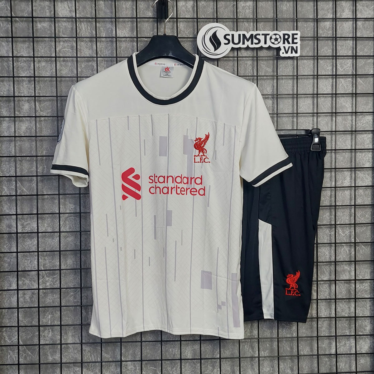 Áo Thun Thể Thao Đá Bóng CLB Liv-erpoo-l Kem - Đồ Đá Banh Bóng Đá Cao Cấp 2023