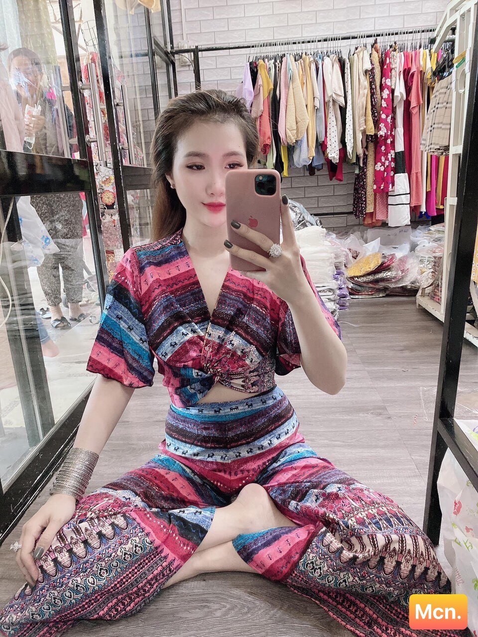 Set Bộ Thổ Cẩm Dúm  Ngực Quần Ống Rộng Tôn Dáng, Thiết Kế Thời Trang