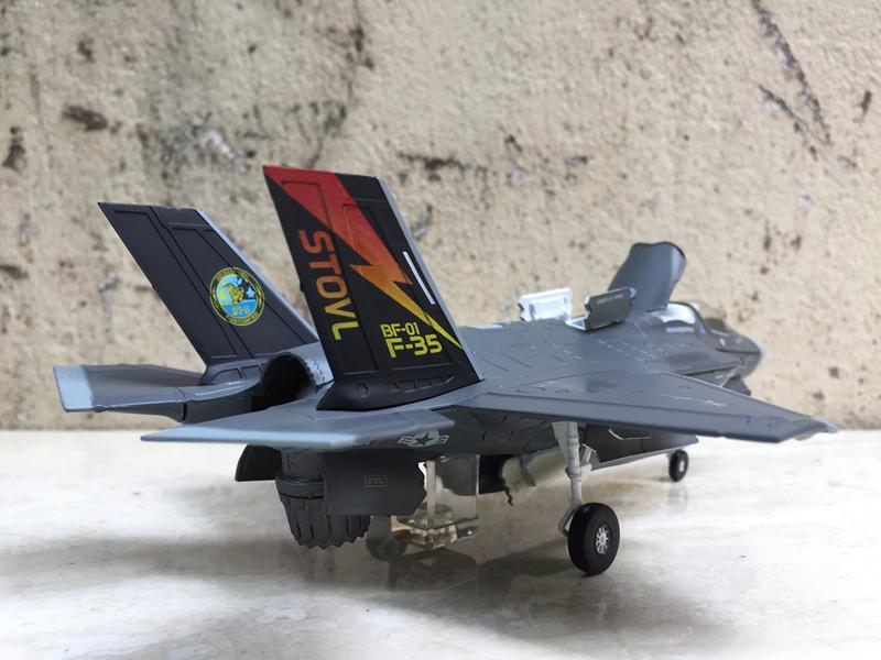 [HCM]Mô hình Máy bay F- 35B Lightning II - 1:72
