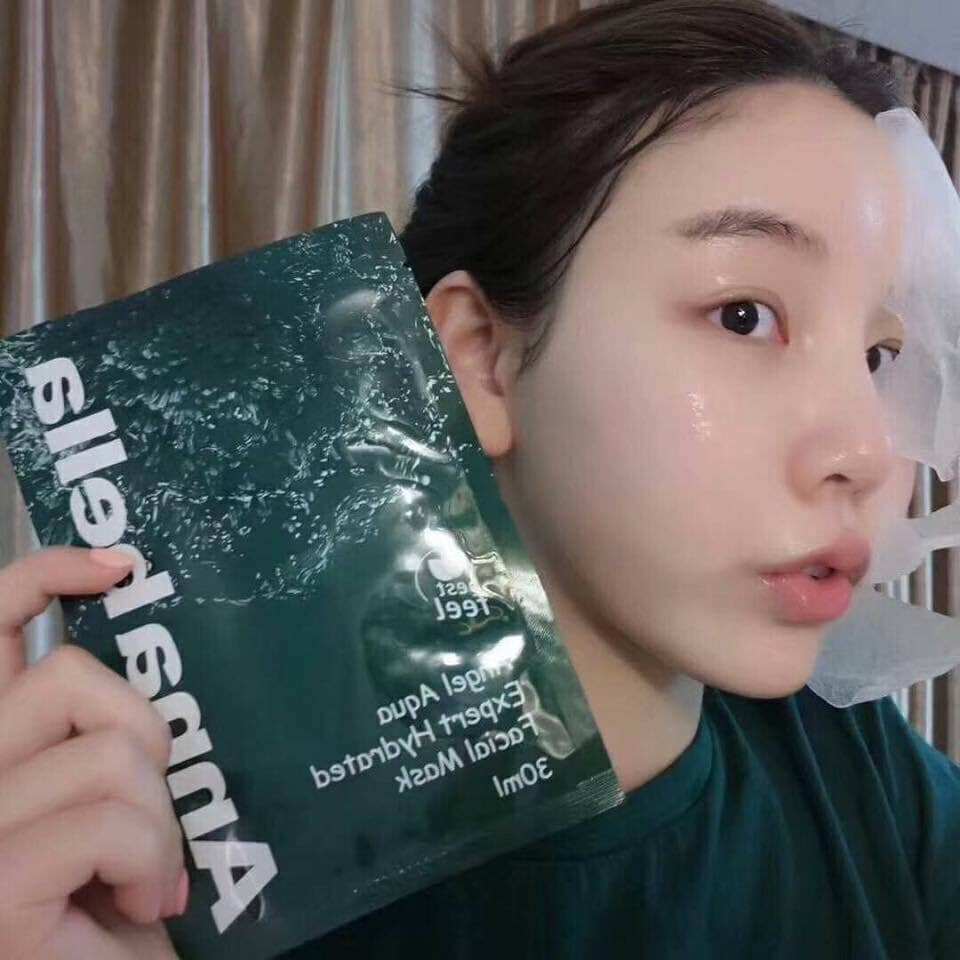 Hộp 10 Miếng Mặt Nạ Tảo Biển Annabella Dưỡng Ẩm Thái Lan Làm ẩm da và sáng làn da . Bổ sung nước cho da. Làm dịu làn da. Khoá và giữ nước cho da. Bổ sung thức ăn chất dinh dưỡng phong phú cho da.