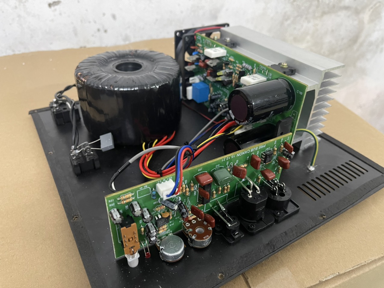SUB ĐIỆN 40 RCF - SUB ĐIỆN BASS 40