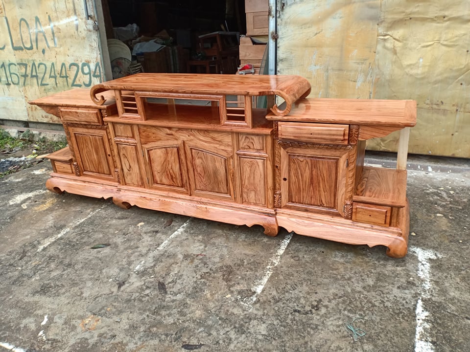 Kệ tivi gỗ hương đá 2m4