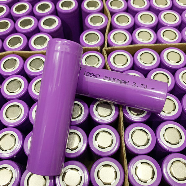 Pin Lithium 18650 dung lượng 1200mAh/2000mAh