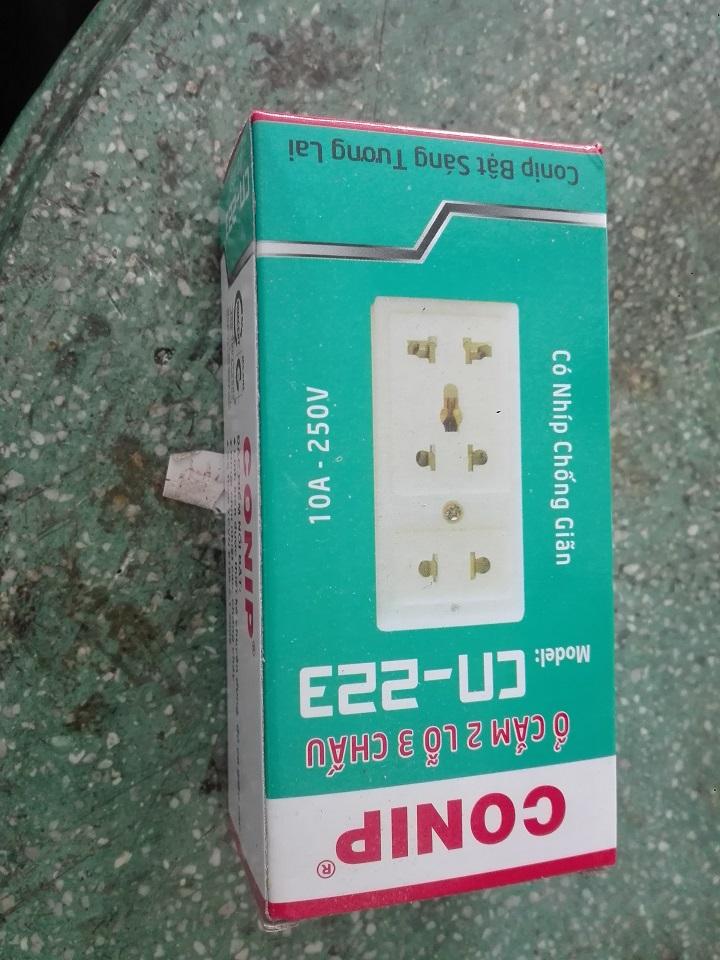 Ổ cắn 3 lỗ nhíp chống giãn