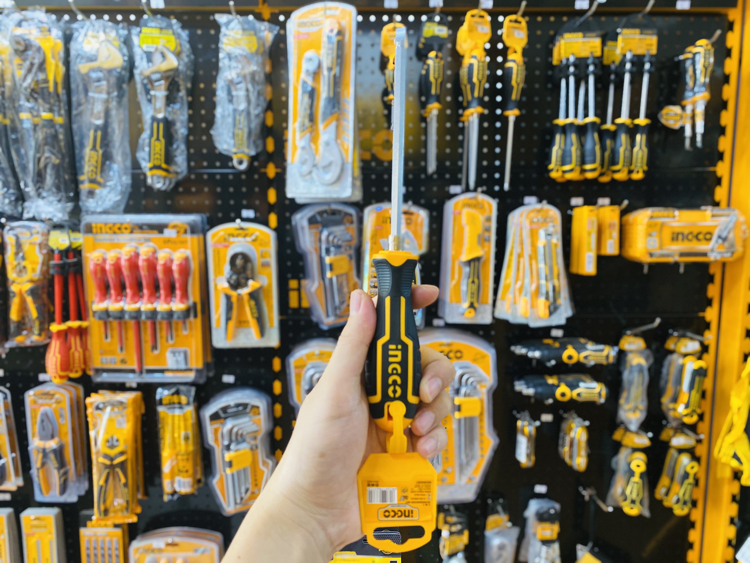 Tô vít 2 đầu INGCO AKISD0201
