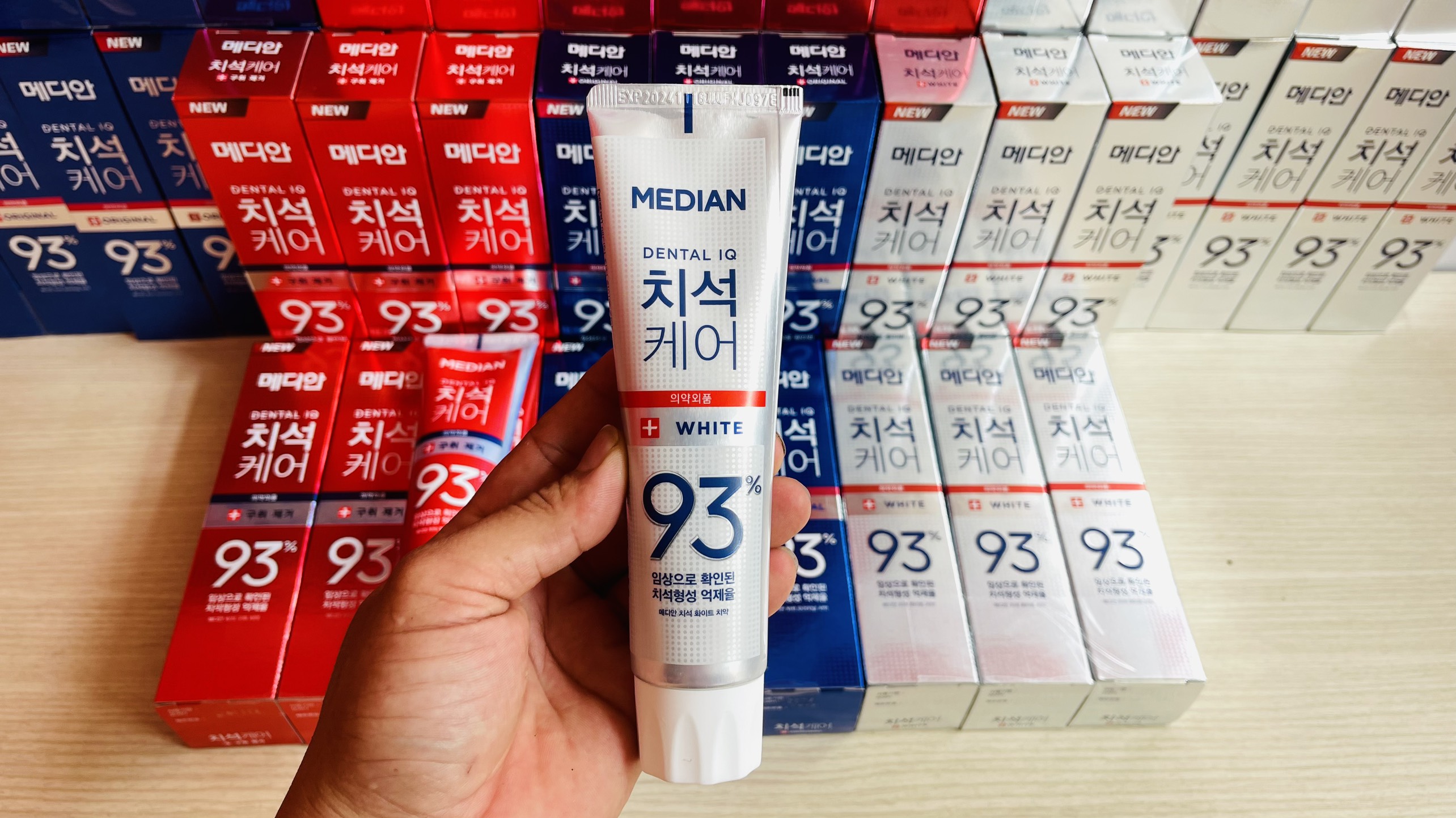 [HCM]KEM ĐÁNH RĂNG MEDIAN 93% HÀN QUỐC 120g