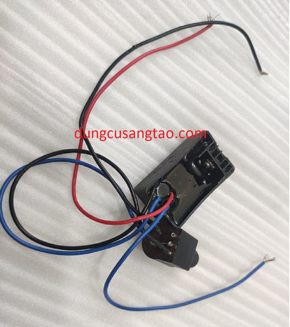 Bộ điều chỉnh tốc độ motor Dimmer 12V DC (chỉnh lưu / chỉnh điện áp / điều tốc)