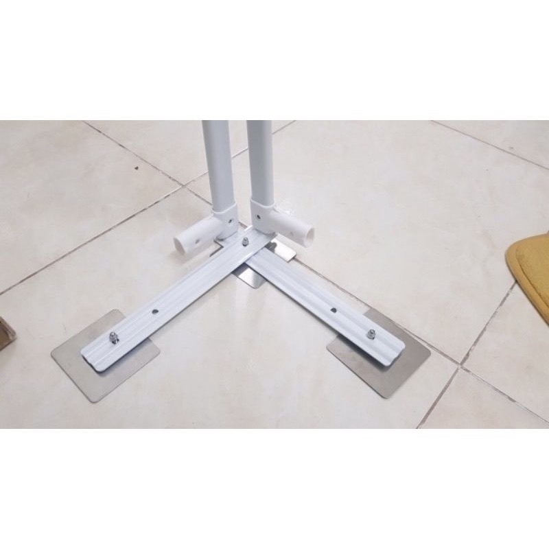 Miếng dán cố định thanh chắn giường bằng inox