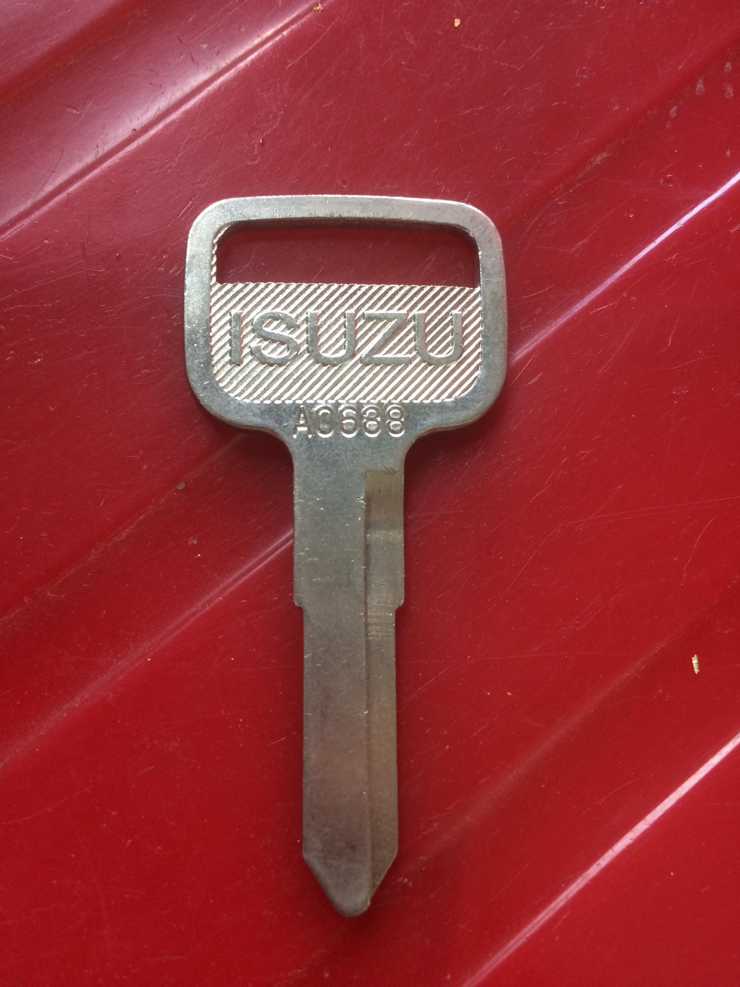 Phôi chìa khoá ISUZU combo 2 phôi