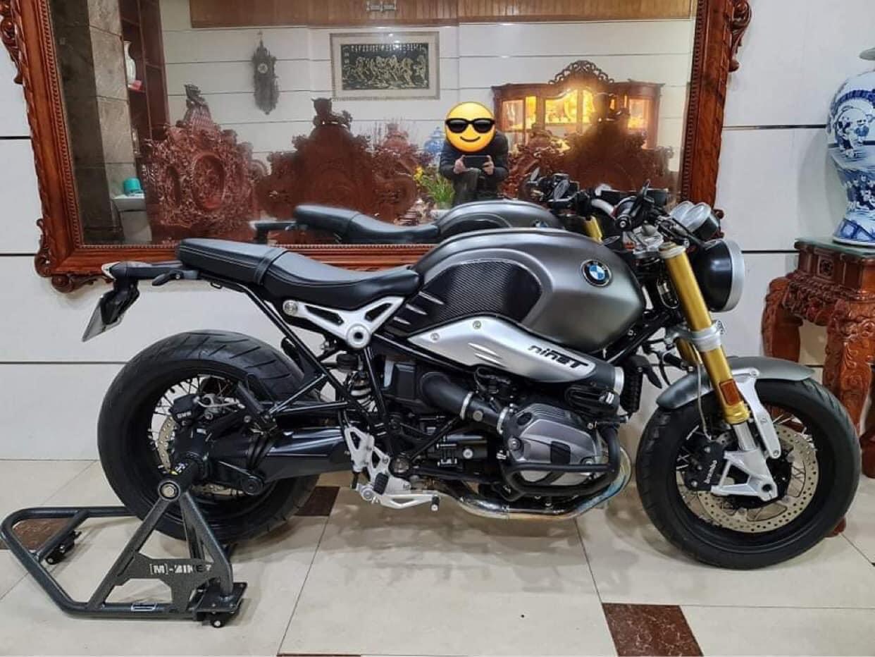 M-Biker Nâng xe motor 1 gắp chuyên dụng.