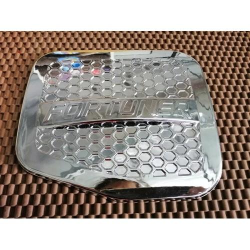 Ốp nắp bình xăng fortuner 2010 - 2015