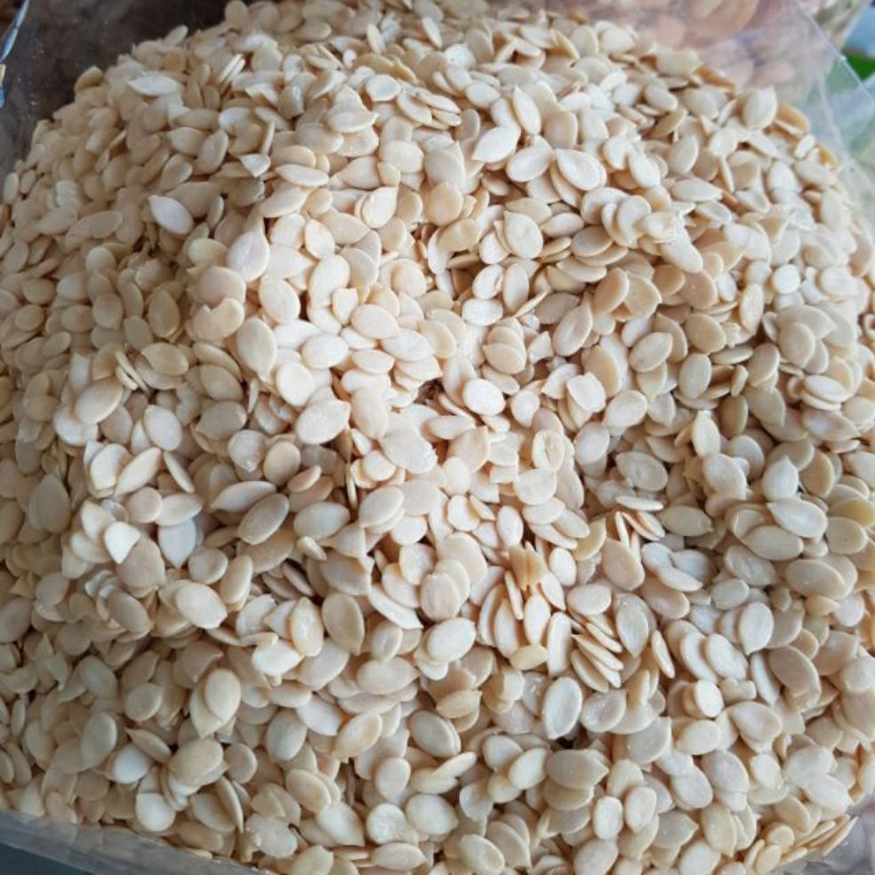 Hạt dưa ruột sống Việt Nam KO TẨY  500gr - date luôn mới