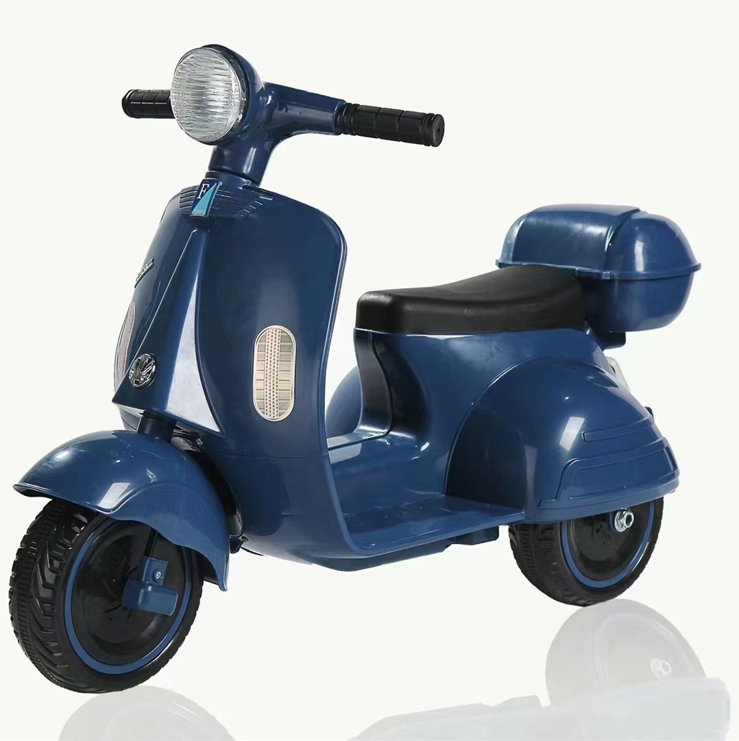 Xe máy điện đạp ga kiểu dáng Vespa cho bé