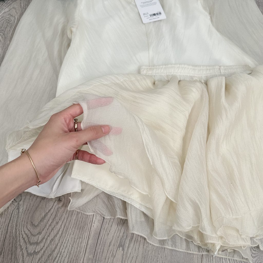 Set tơ cổ ngọc chân váy bèo siêu xinh