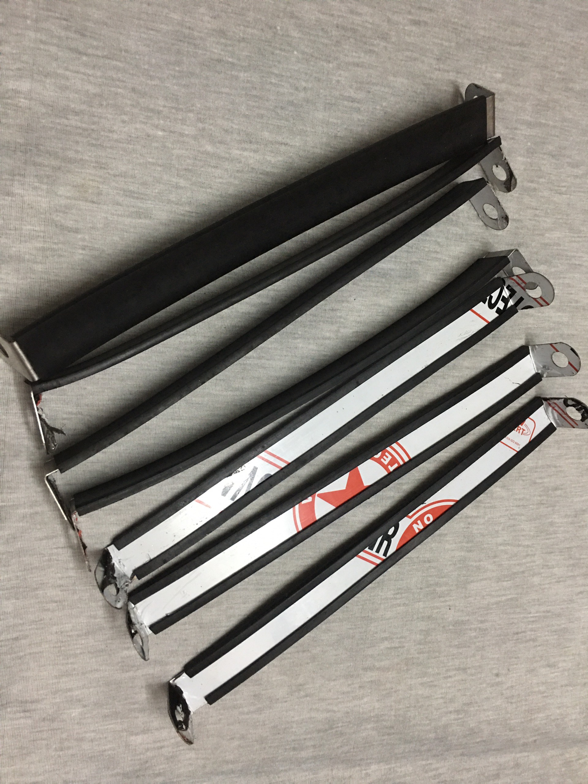 Pas ôm pô Leovince Inox