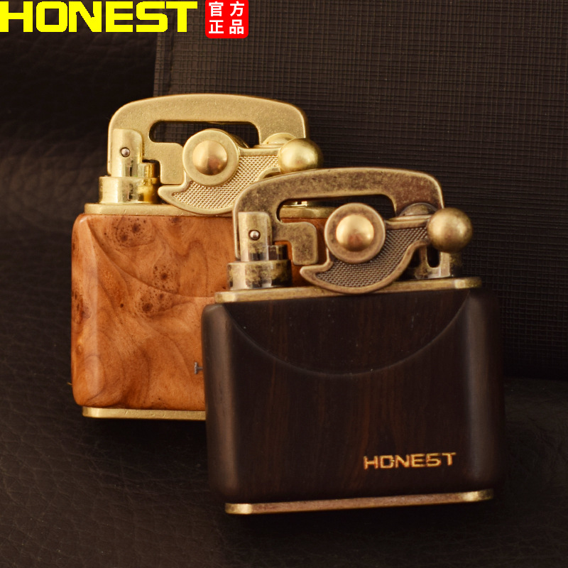 Bật lửa đá xăng Honest màu vân gỗ kiểu dáng mới