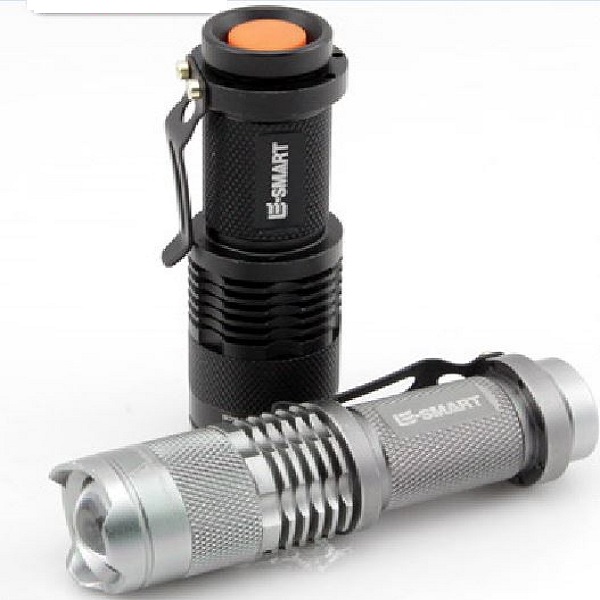 Đèn pin mini Cree Q5 ( đã có pin và sạc )