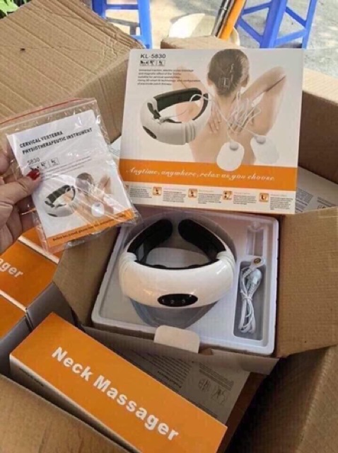 MÁY MASSAGE CỔ 3D CẢM ỨNG