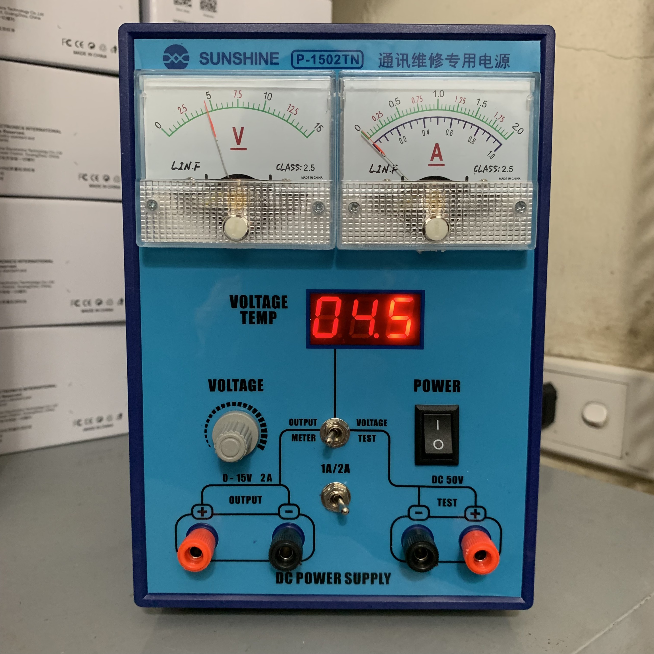 Máy cấp nguồn 2A-15V SUNSHINE P-1502TN