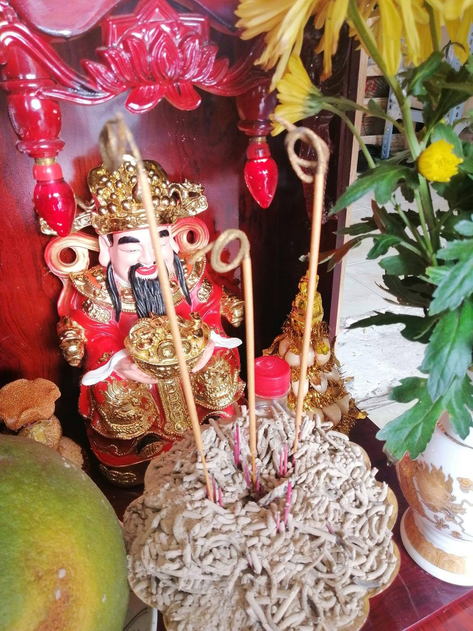 Nhang THẦN TÀI Thu Hút Tài Lộc (Bó 79 cây)