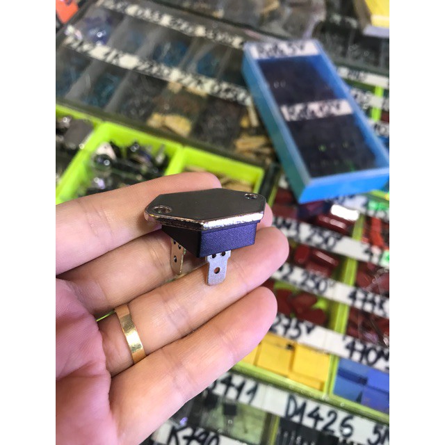 HOT-Triac sắt TG35C60