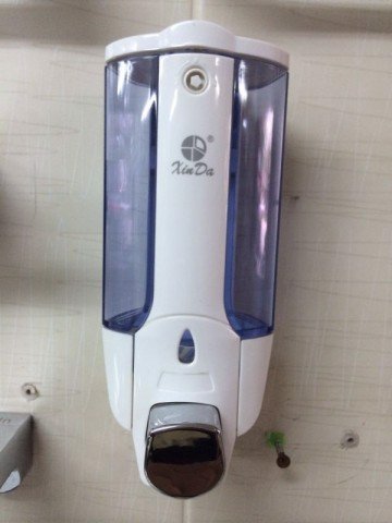 BÌNH XỊT XÀ PHÒNG TREO TƯỜNG