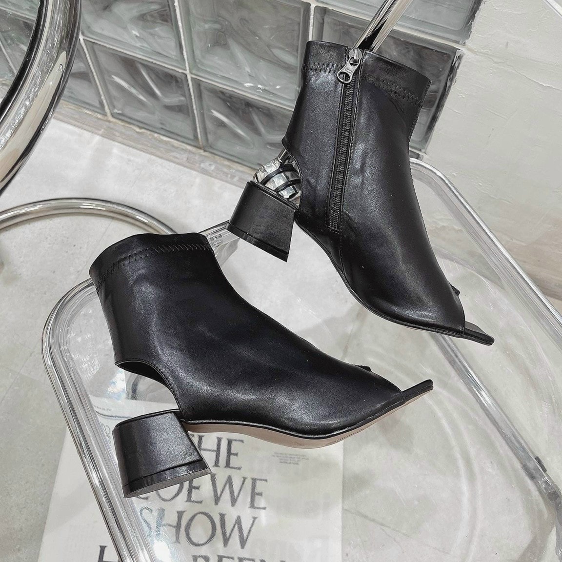 Giày bốt rọ nữ cổ lửng giày chiến binh nữ cao gót mẫu mới đế vuông 10 phân Boot Shoes