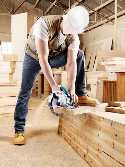 Máy cưa gỗ Bosch GKS 7000
