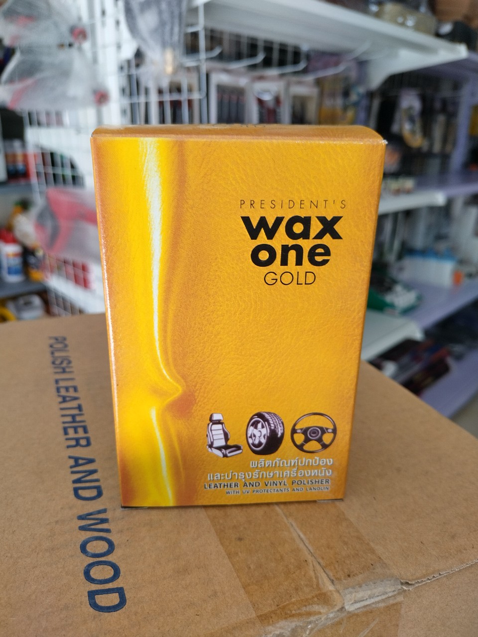 Kem bong da,  waxone gold 135