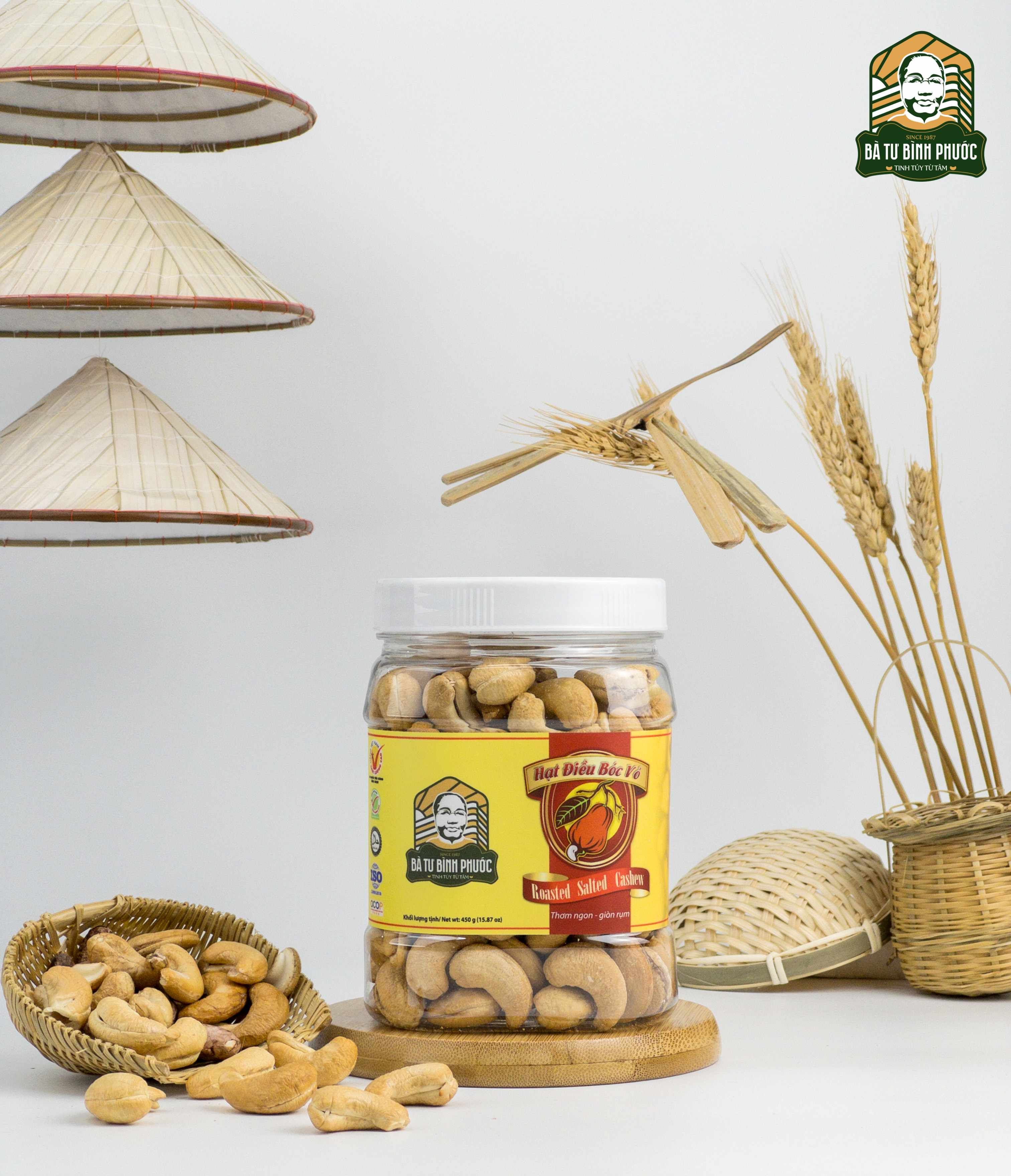 Hạt điều bóc vỏ Bà Tư hộp vuông 400 g