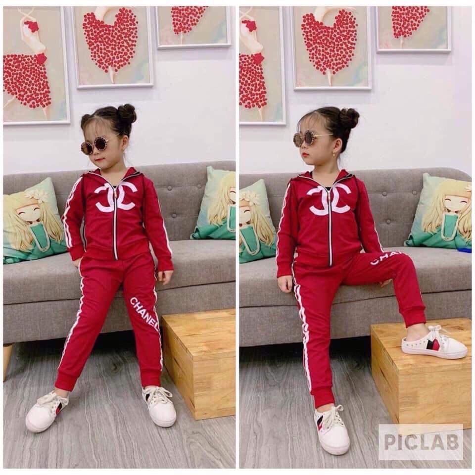 Set thể thao Channl cho bé gái