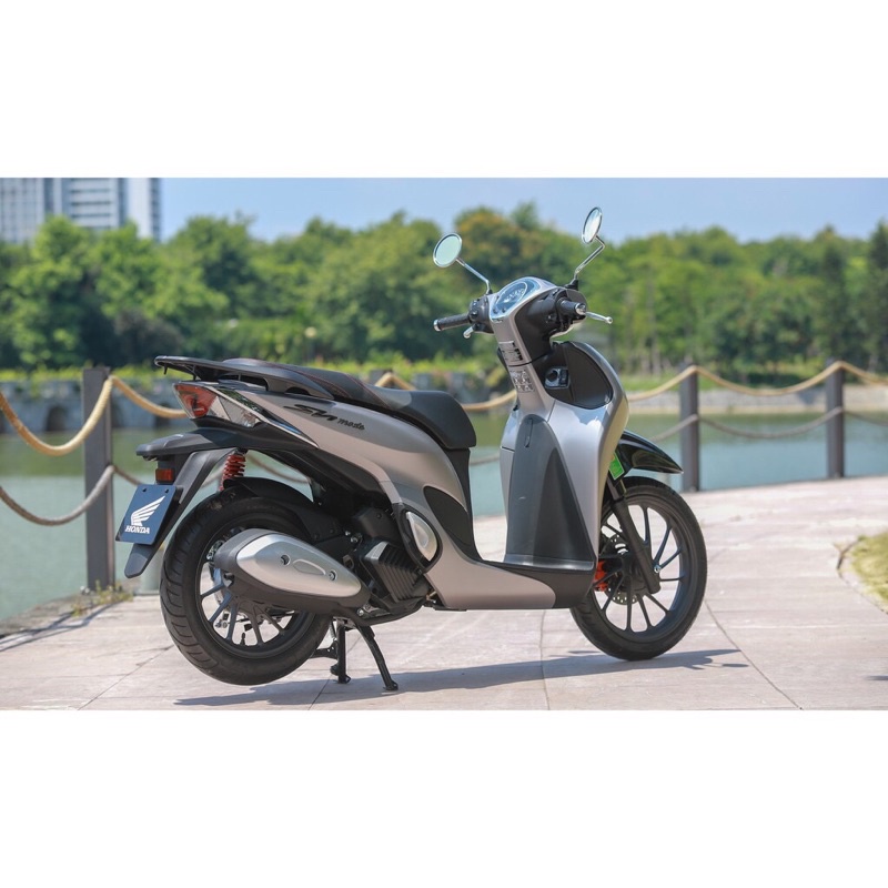 Ốp pô xe sh mode 2020 - 2021 carbon