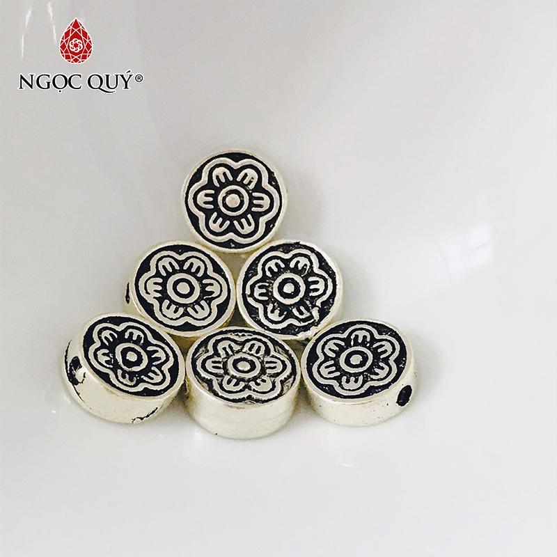 Charm bạc chặn hạt hình tròn dẹp họa tiết bông hoa 9x9x3.5mm - Ngọc Qúy Gemstones