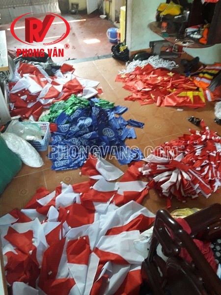 Bán cờ semaphore – Phong Vân