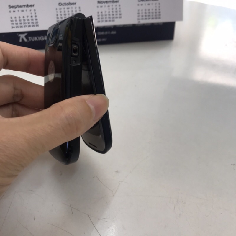 Điện Thoại Cổ Độc Lạ Nokia 2720 Nắp Gập