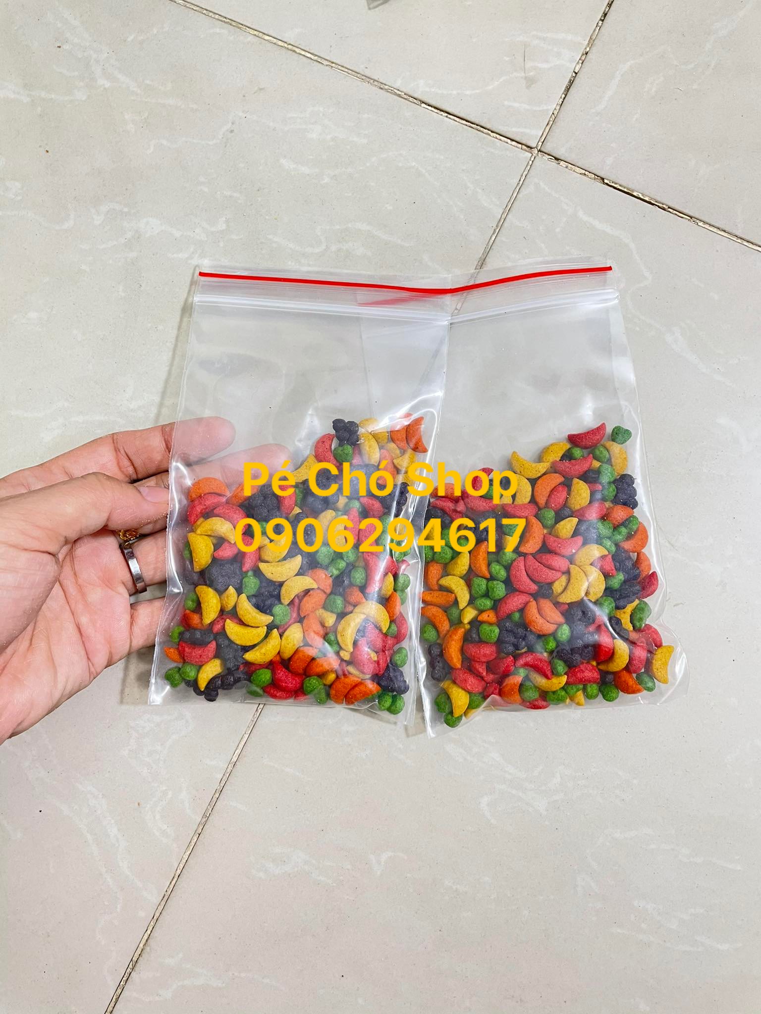 Bịch Kaytee (thức ăn dặm dinh dưỡng) cho hamster,sóc...