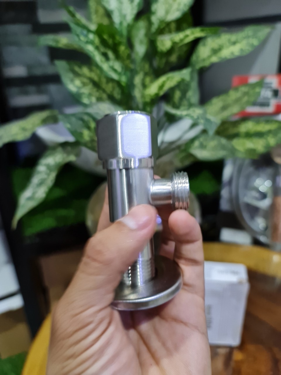 Van chia nước Van F khoá inox 304