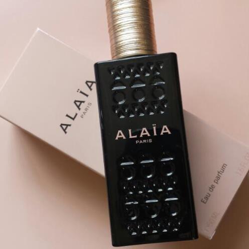 Nước hoa dùng thử Alaia Paris Eau De Parfum