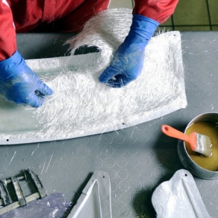 Nhựa composite - keo Polyester resin (Tặng kèm chất xúc tác) Nhựa hồng