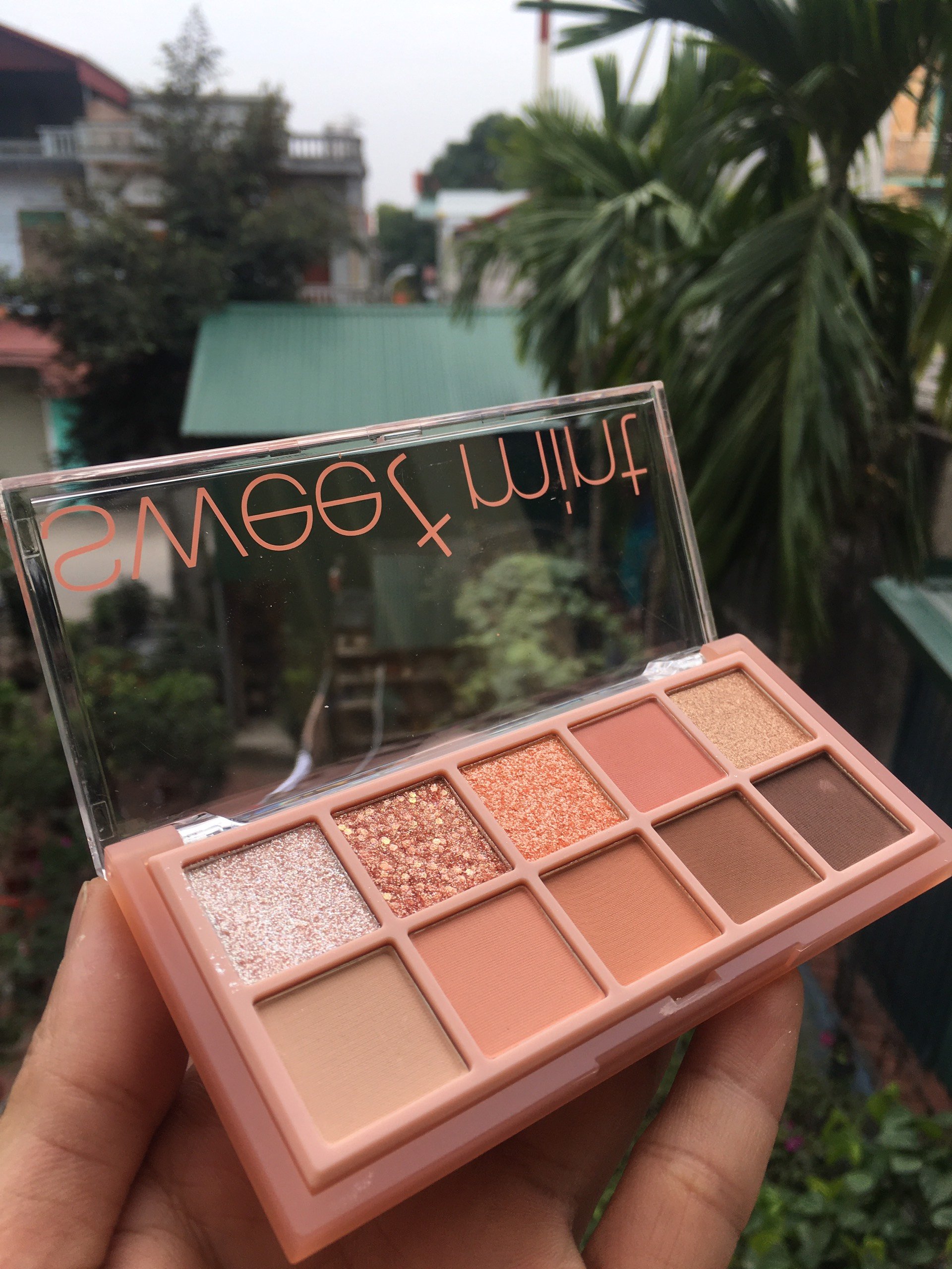 Bảng Phấn Mắt Sweet Mint 10 Màu Sắc Hiệu Ứng Lì