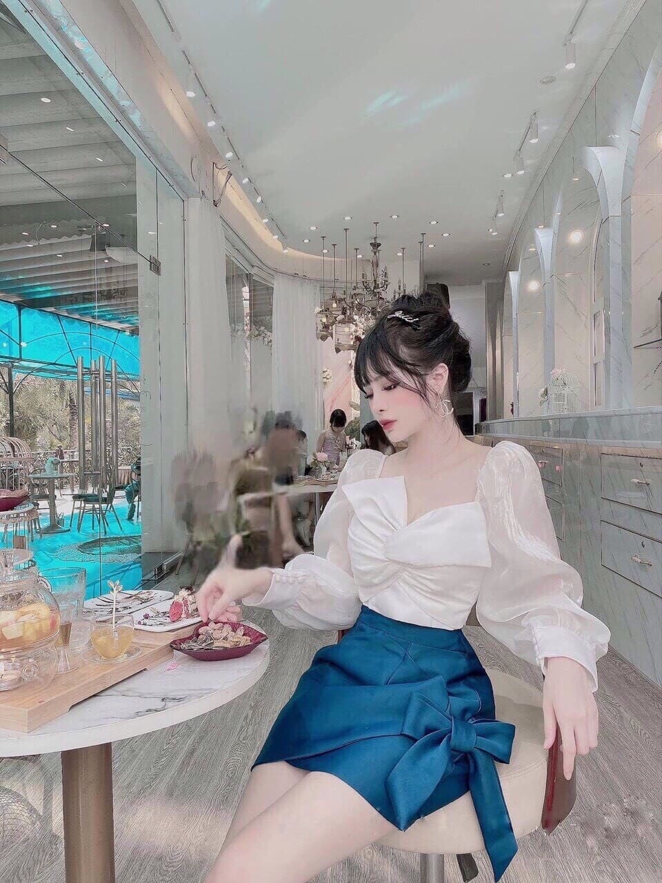 SÉT ÁO + CHÂN VÁY PHỐI NƠ XINH XINH