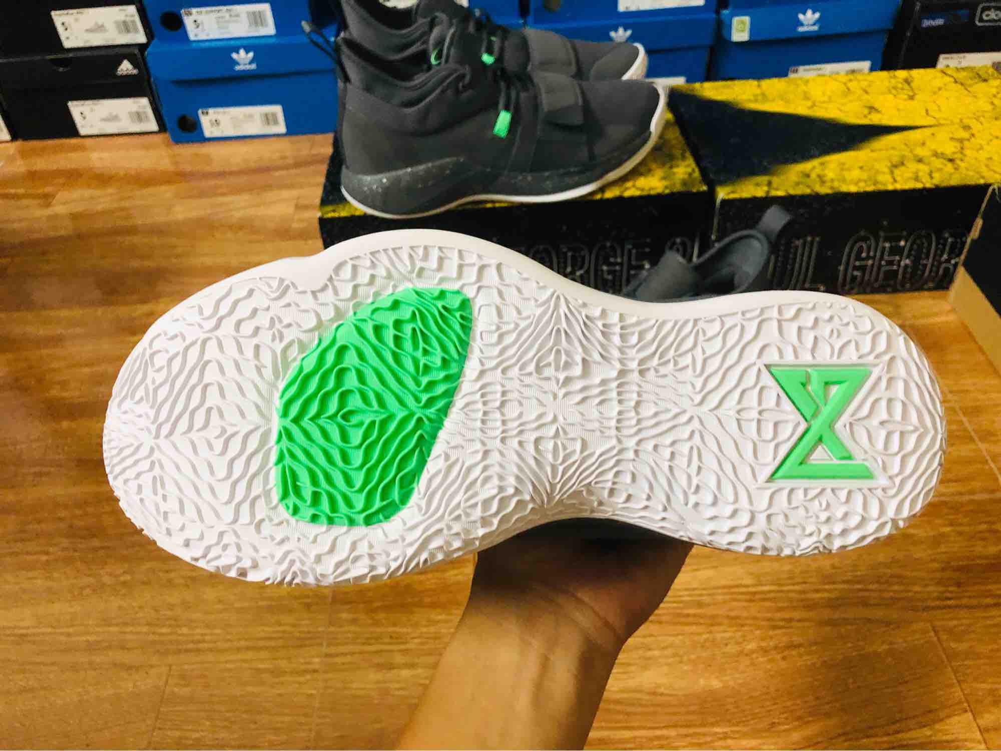 Pg 2.5 flighter jet basketball shoes