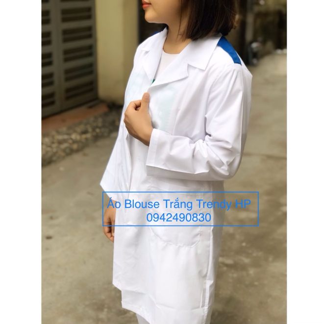 Áo bác sĩ nữ đẹp blouse trắng cho phòng thí nghiệm y học