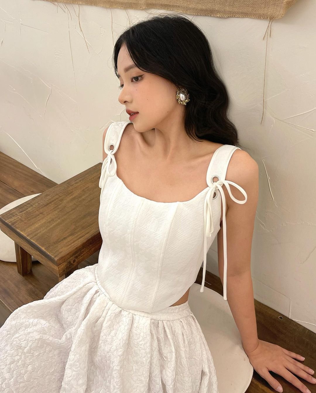 IVORI - Áo corset có khoen cột dây