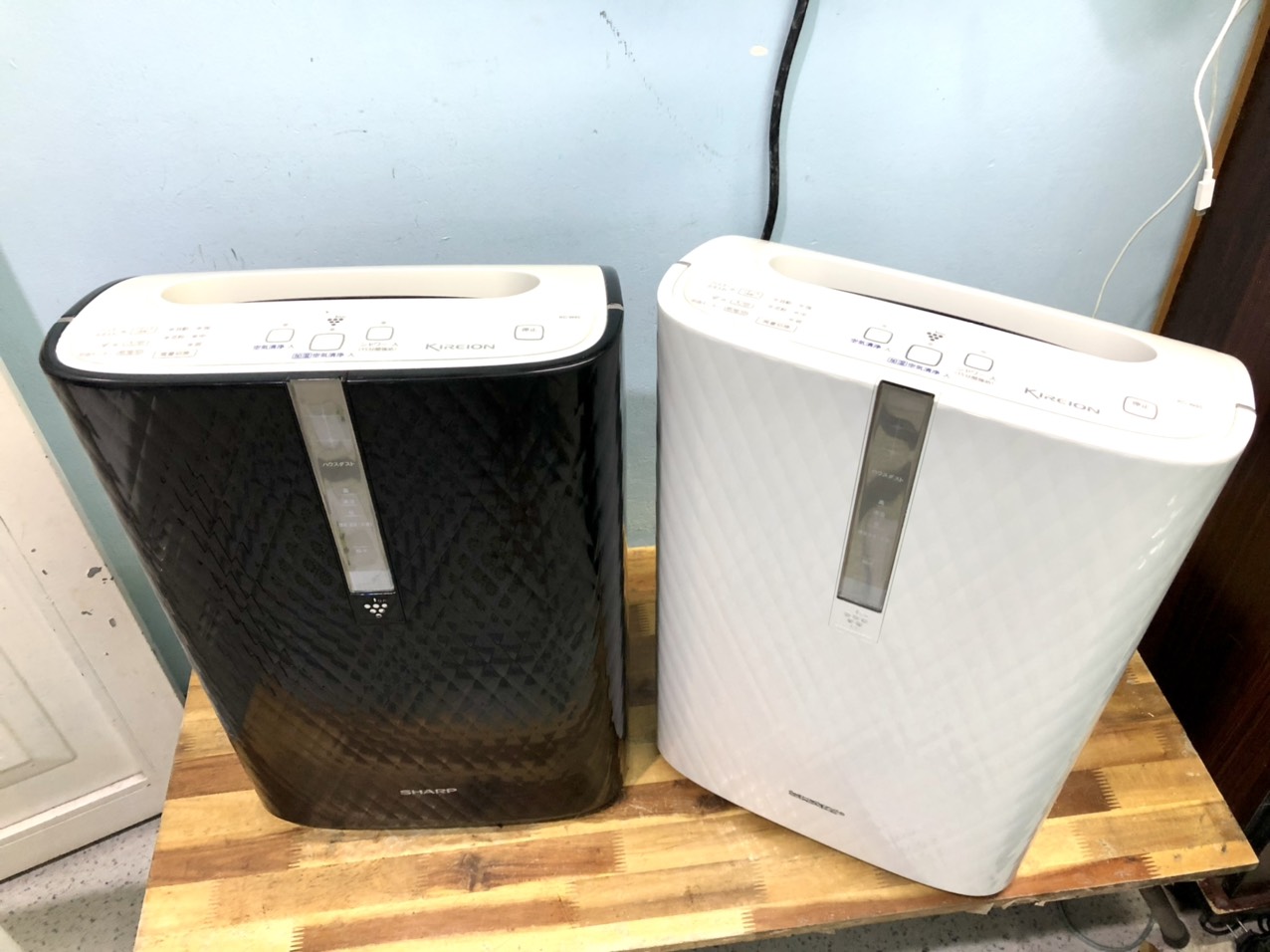 Máy Lọc Không Khí Tạo Ẩm Sharp KC-W45