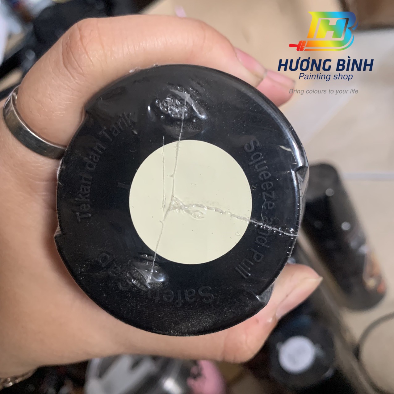 Sơn xịt Samurai màu Cam Repsol - UCH237 + TCH237 (QK xin lưu ý: sản phẩm là lựa chọn phân loại, chứ không phải combo 2 chai)