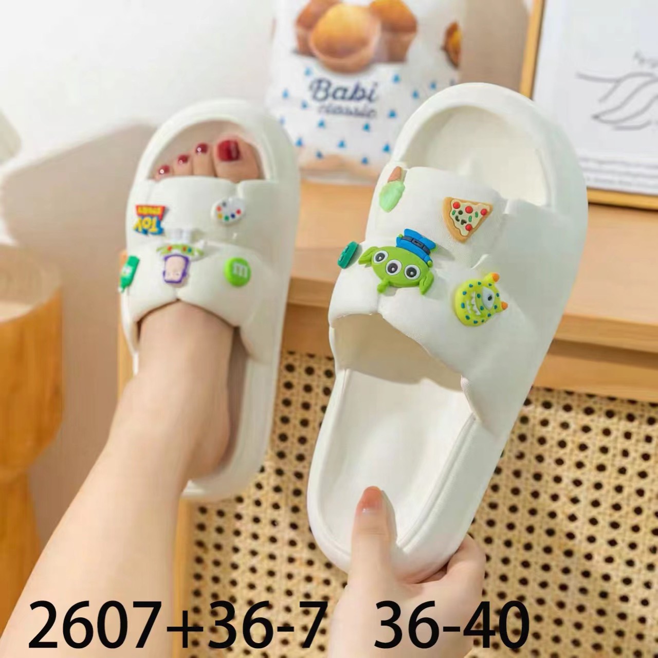 Dép bánh mỳ gấu mép siêu kute mẫu mới hót trend năm nay