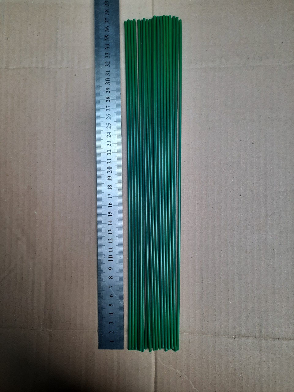 Que cắm lan-1kg 40cm