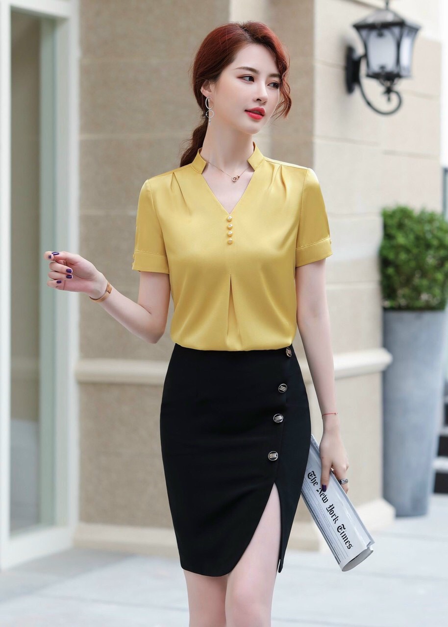 Áo kiểu cổ trụ V